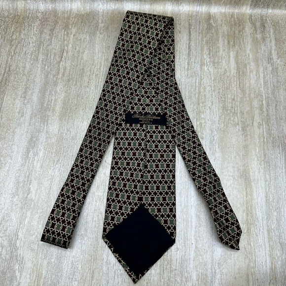 Brooks Brothers Makers 100% Silk Neck Tie Green Grown Geometric - Picture 4 of 8